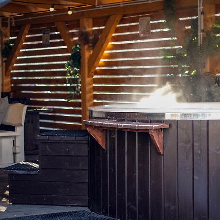 Aloha Glamp - Okragle Domki Przy Rzece - Balia I Sauna - Energylandia Zagornik Kamer foto