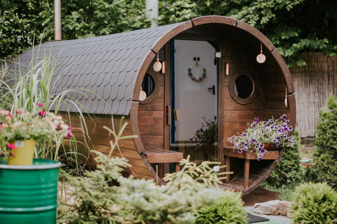 Aloha Glamp - Okragle Domki Przy Rzece - Balia I Sauna - Energylandia Zagornik Buitenkant foto