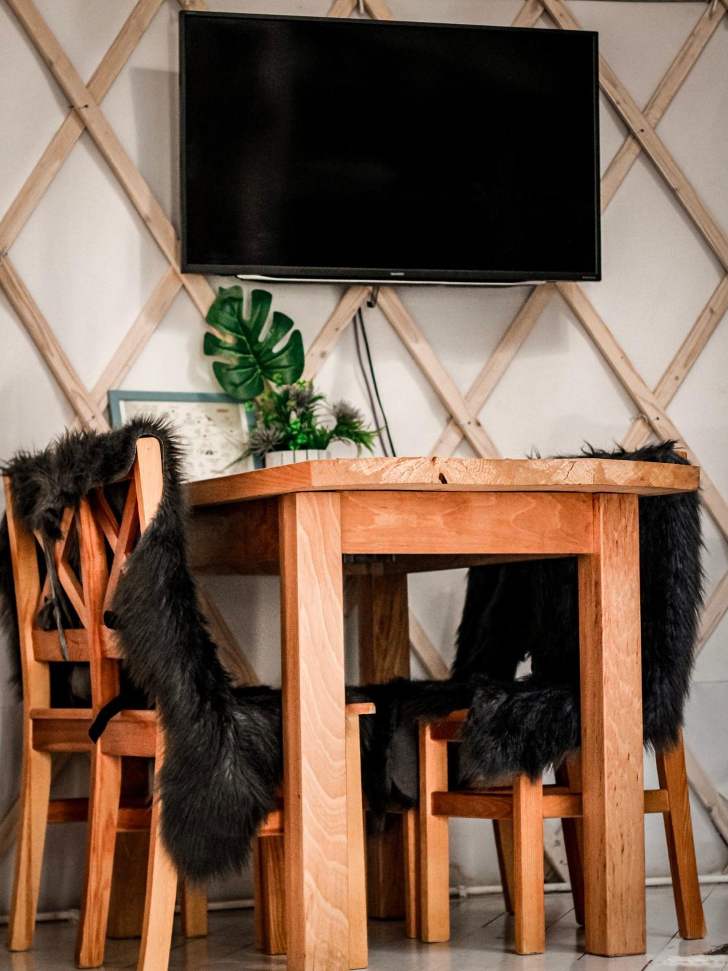 Aloha Glamp - Okragle Domki Przy Rzece - Balia I Sauna - Energylandia Zagornik Kamer foto
