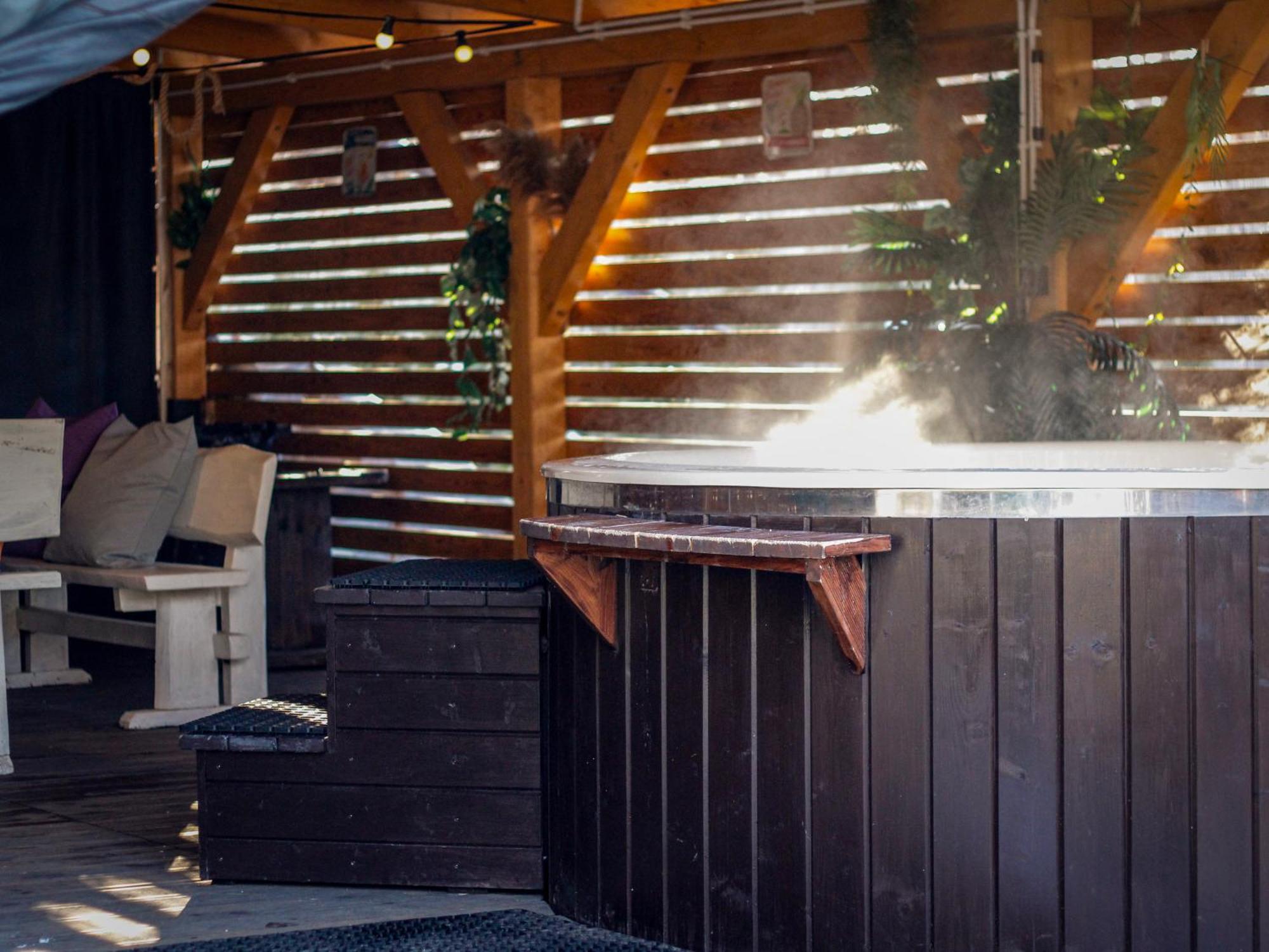Aloha Glamp - Okragle Domki Przy Rzece - Balia I Sauna - Energylandia Zagornik Kamer foto