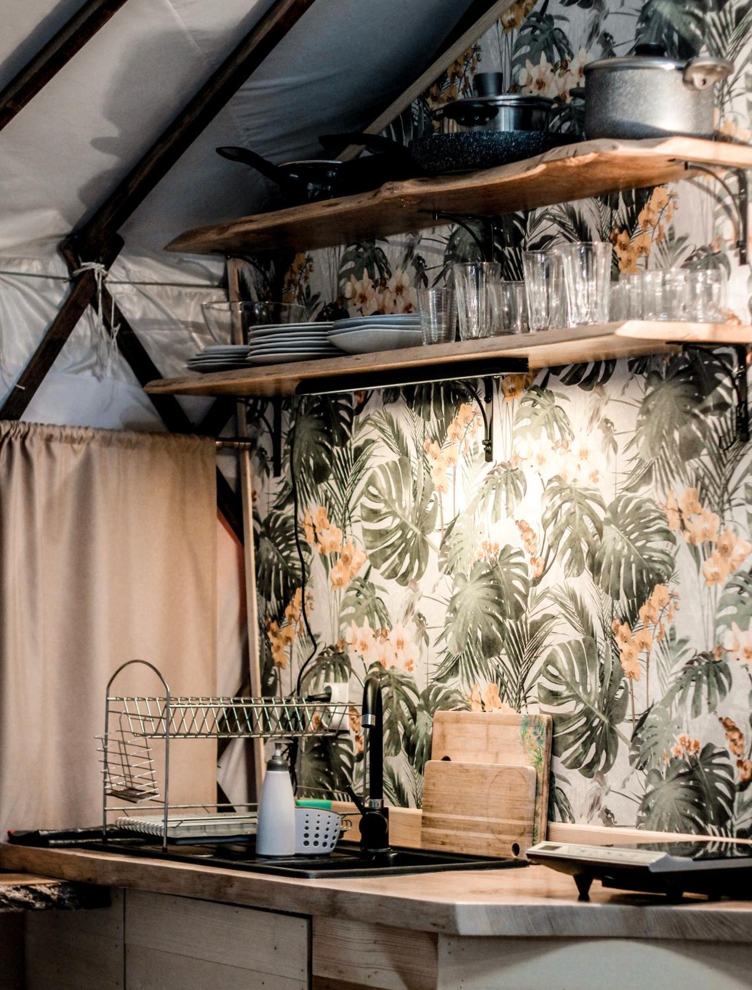 Aloha Glamp - Okragle Domki Przy Rzece - Balia I Sauna - Energylandia Zagornik Kamer foto