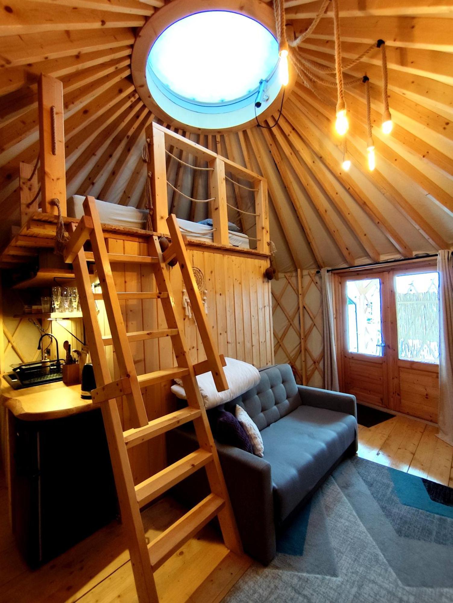 Aloha Glamp - Okragle Domki Przy Rzece - Balia I Sauna - Energylandia Zagornik Buitenkant foto