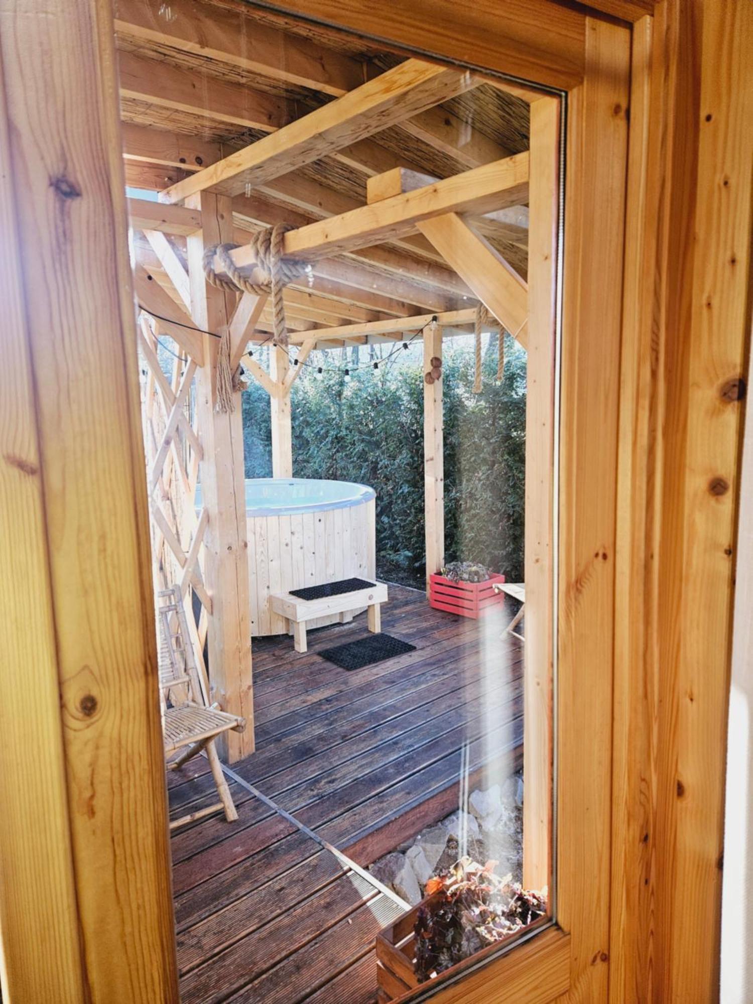 Aloha Glamp - Okragle Domki Przy Rzece - Balia I Sauna - Energylandia Zagornik Buitenkant foto