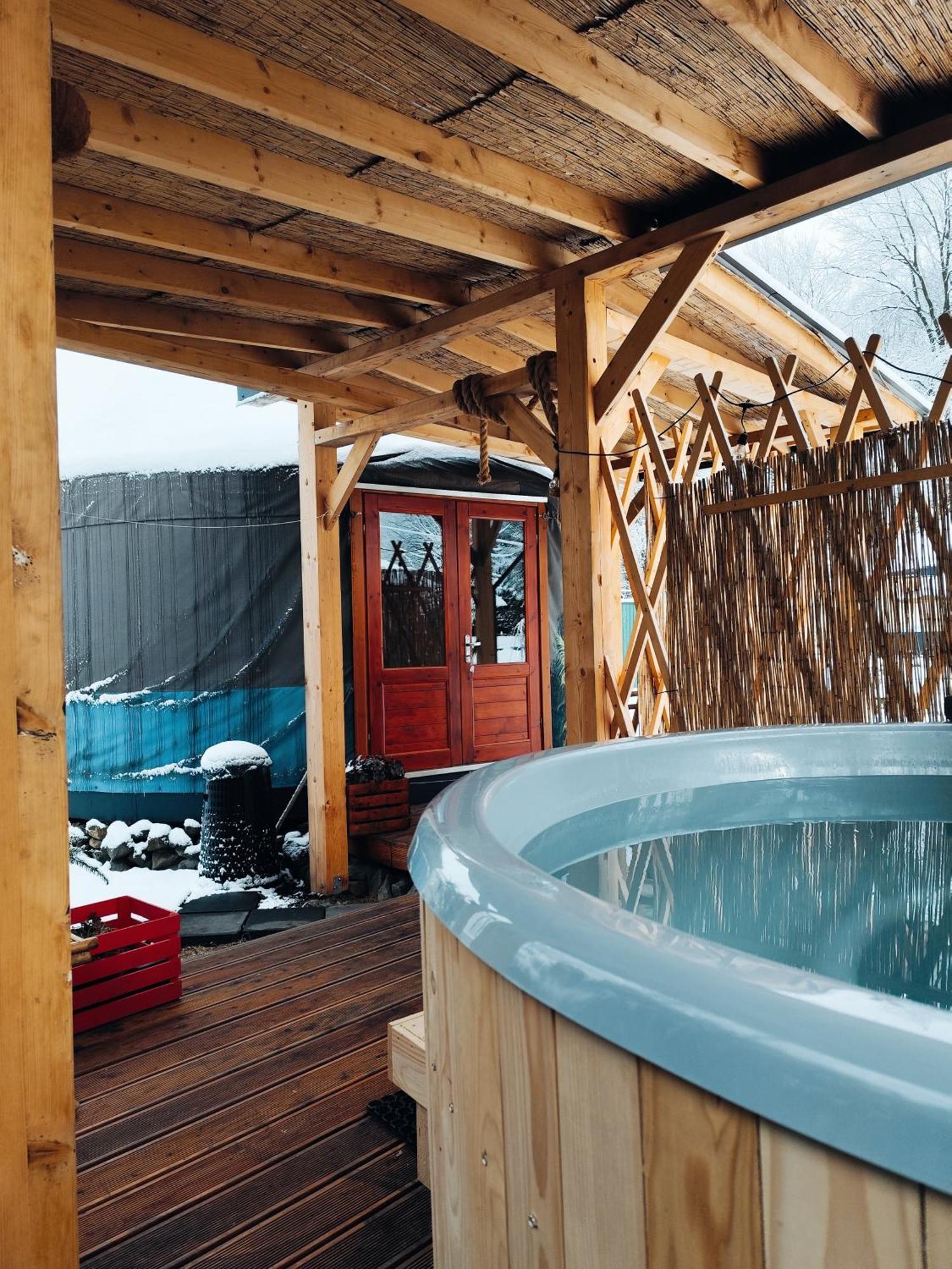 Aloha Glamp - Okragle Domki Przy Rzece - Balia I Sauna - Energylandia Zagornik Buitenkant foto